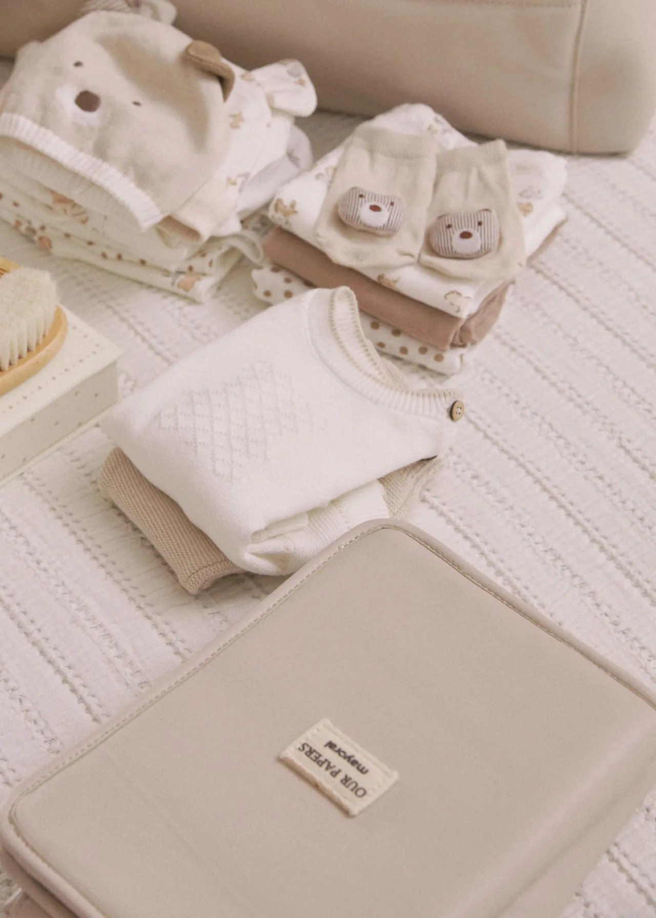 Mayoral Minimalist Baby Document Holder