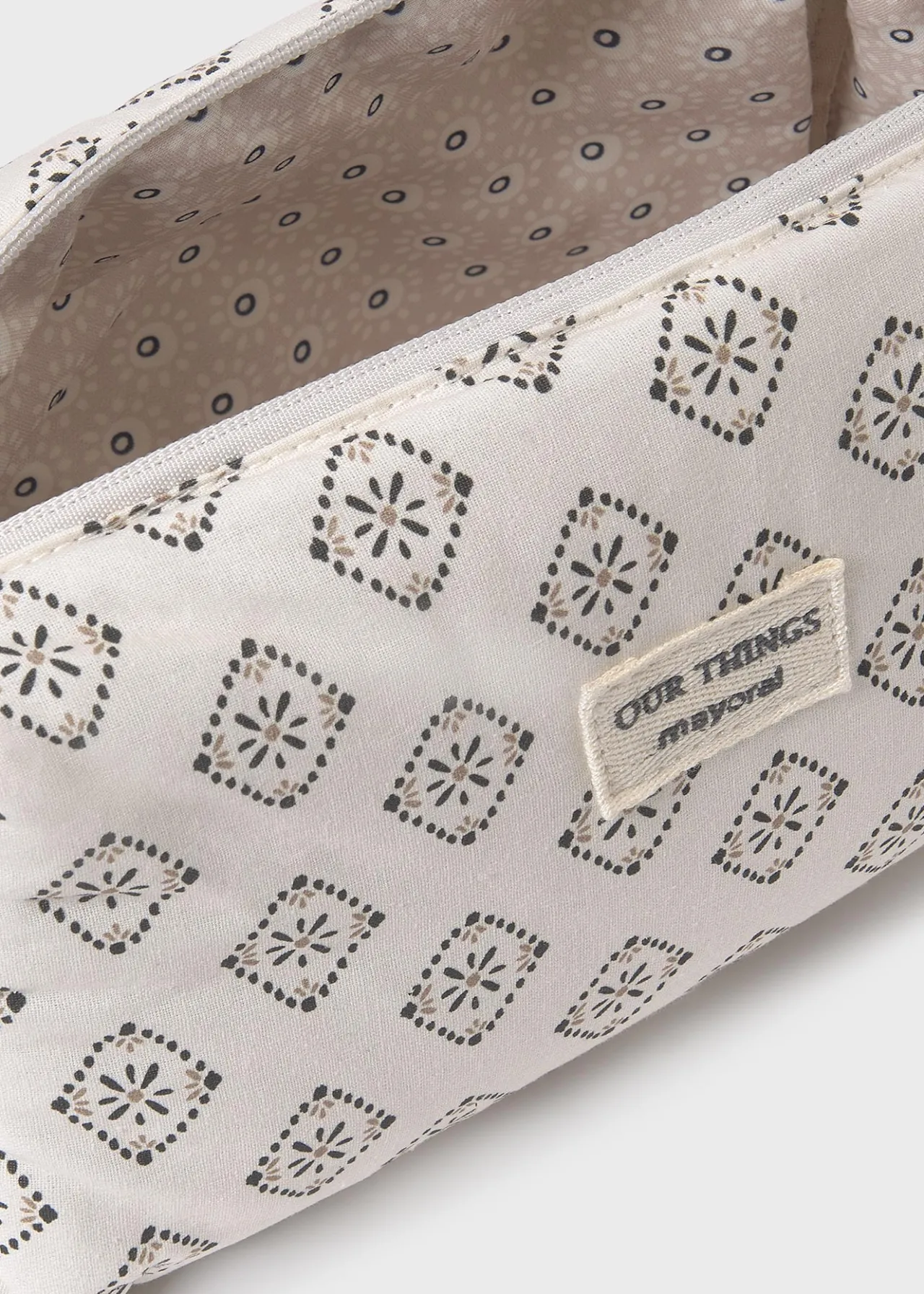 Mayoral Printed Waterproof Vanity Case